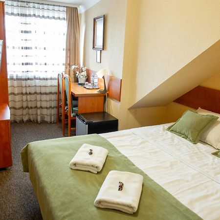 Motel Arkadia Koszalin Bagian luar foto
