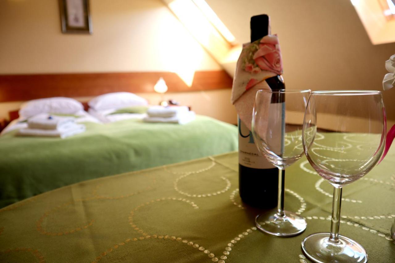 Motel Arkadia Koszalin Bagian luar foto